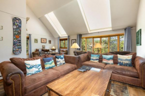 2054 The Pines Condo